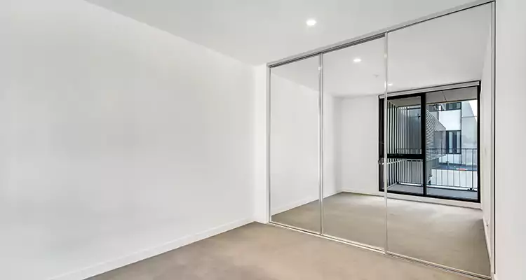 Why Homeowners Choose Us for Sliding Mirror Door Replacement in Apopka, FL
