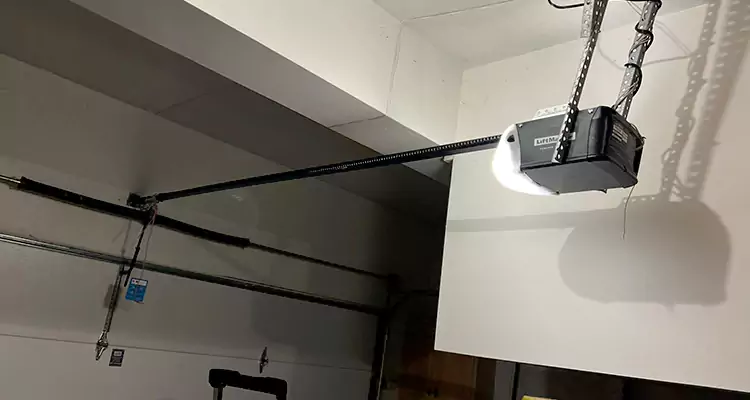 Linear Garage Door Opener Repair in Apopka, FL