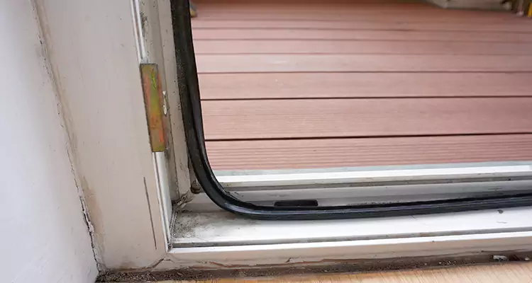 Repair Patio Doors Leaking at Bottom in Apopka, FL