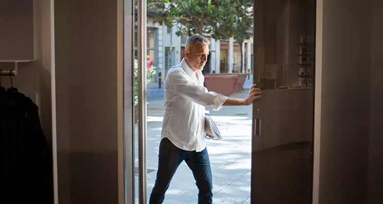 Reliable Pella Patio Door Repair Services for Opening Issues in Apopka, FL